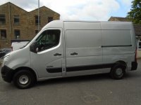 NISSAN NV400
