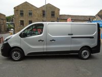 VAUXHALL VIVARO