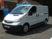 VAUXHALL VIVARO